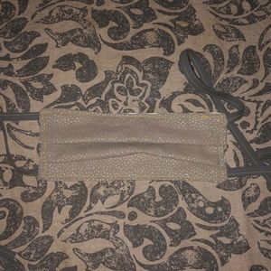 Reversible face mask